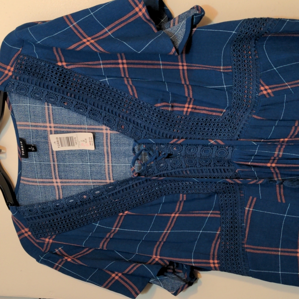 Torrid top - Picture 3 of 5